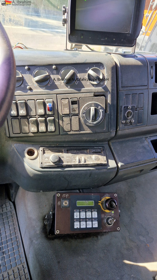 MAN 26.310 TGA 26.310 Sperrmüll ohne Schüttung - Kamion za odvoz smeća: slika MAN 26.310 TGA 26.310 Sperrmüll ohne Schüttung - Kamion za odvoz smeća MAN 26.310 TGA 26.310 Sperrmüll ohne Schüttung - Kamion za odvoz smeća: slika MAN 26.310 TGA 26.310 Sperrmüll ohne Schüttung - Kamion za odvoz smeća