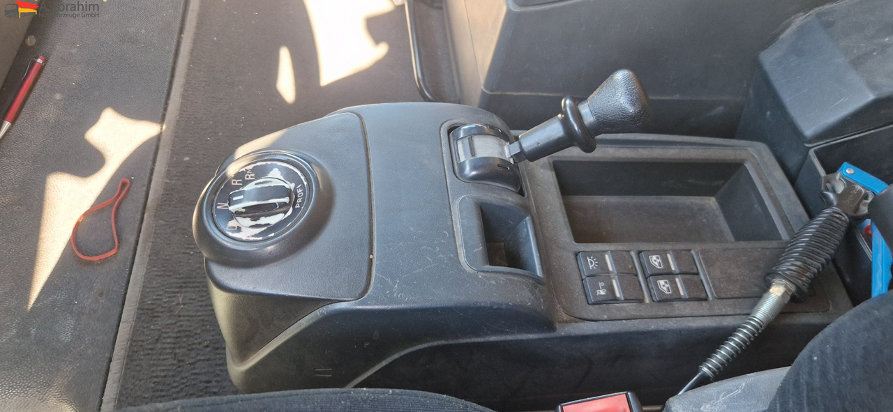 MAN 26.440 TGX, Chassis 7,80 m lang 4,85 m Radstand - Kamion-šasija: slika MAN 26.440 TGX, Chassis 7,80 m lang 4,85 m Radstand - Kamion-šasija MAN 26.440 TGX, Chassis 7,80 m lang 4,85 m Radstand - Kamion-šasija: slika MAN 26.440 TGX, Chassis 7,80 m lang 4,85 m Radstand - Kamion-šasija