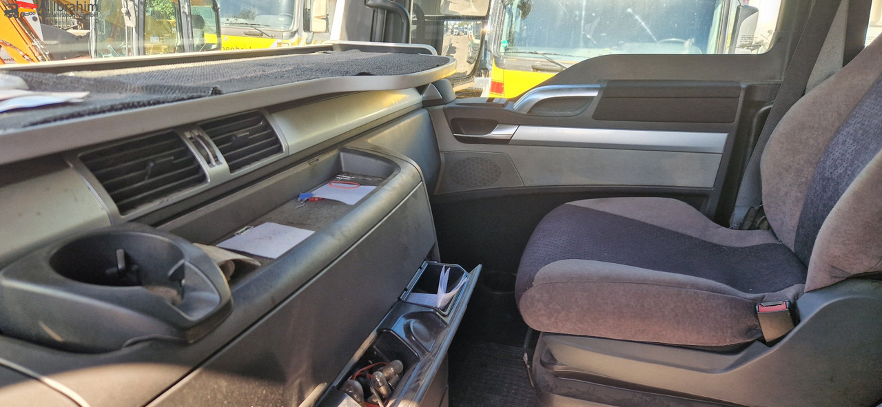 MAN 26.440 TGX, Chassis 7,80 m lang 4,85 m Radstand - Kamion-šasija: slika MAN 26.440 TGX, Chassis 7,80 m lang 4,85 m Radstand - Kamion-šasija MAN 26.440 TGX, Chassis 7,80 m lang 4,85 m Radstand - Kamion-šasija: slika MAN 26.440 TGX, Chassis 7,80 m lang 4,85 m Radstand - Kamion-šasija