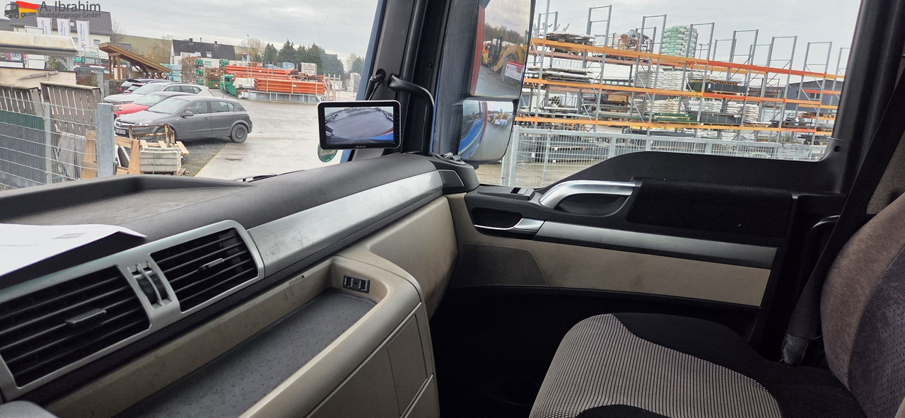 MAN TGX 26.460 6x2 | Lift-Lenkachse | Retarder | Klima | 2 x Vorhanden - Transporter kontejnera/ Kamion s izmjenjivim sanducima: slika MAN TGX 26.460 6x2 | Lift-Lenkachse | Retarder | Klima | 2 x Vorhanden - Transporter kontejnera/ Kamion s izmjenjivim sanducima MAN TGX 26.460 6x2 | Lift-Lenkachse | Retarder | Klima | 2 x Vorhanden - Transporter kontejnera/ Kamion s izmjenjivim sanducima: slika MAN TGX 26.460 6x2 | Lift-Lenkachse | Retarder | Klima | 2 x Vorhanden - Transporter kontejnera/ Kamion s izmjenjivim sanducima