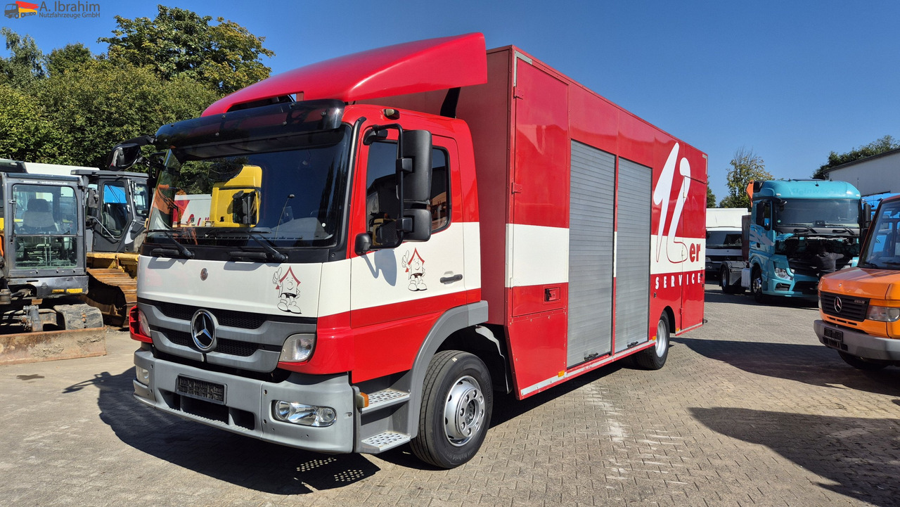 Mercedes-Benz 1222 Werkstattkoffer mit Regalsystem - Kamion sandučar: slika Mercedes-Benz 1222 Werkstattkoffer mit Regalsystem - Kamion sandučar Mercedes-Benz 1222 Werkstattkoffer mit Regalsystem - Kamion sandučar: slika Mercedes-Benz 1222 Werkstattkoffer mit Regalsystem - Kamion sandučar