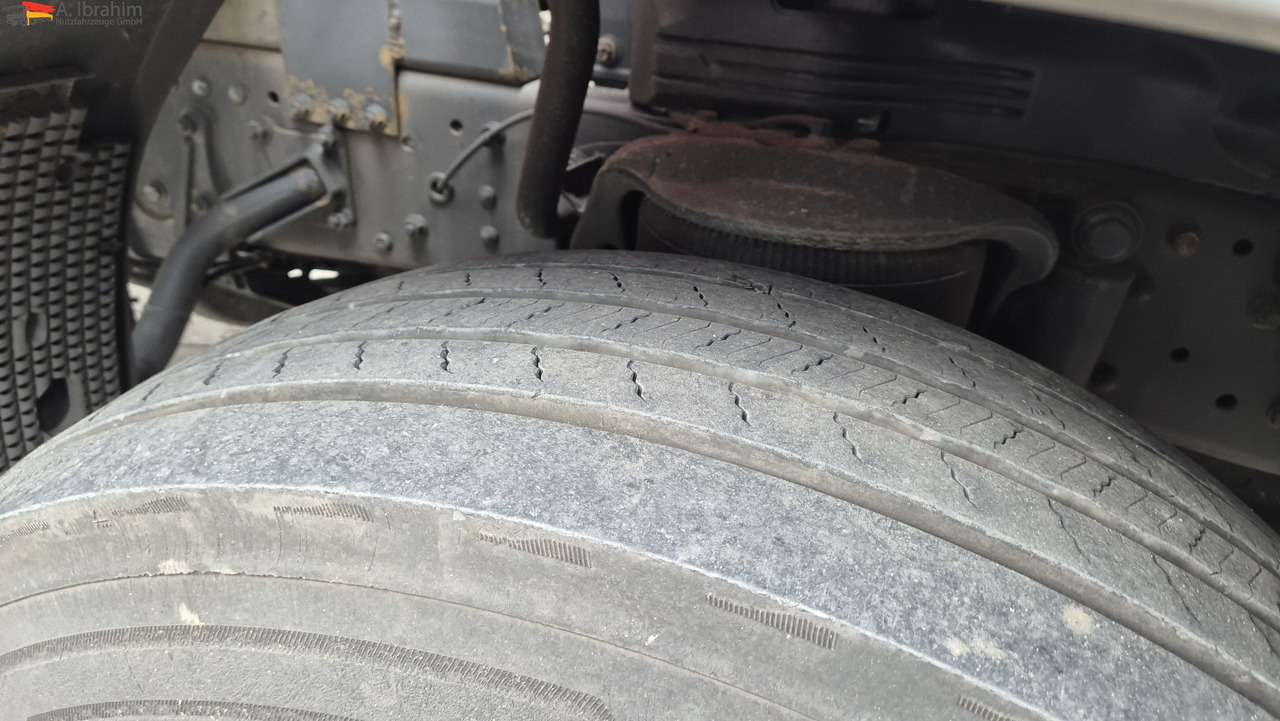 Mercedes-Benz 1833 HIAB Kran, Funk FB Scheckheft gepflegt bei Mercedes - Kamion s otvorenim sandukom, Kamion s kranom: slika Mercedes-Benz 1833 HIAB Kran, Funk FB Scheckheft gepflegt bei Mercedes - Kamion s otvorenim sandukom, Kamion s kranom Mercedes-Benz 1833 HIAB Kran, Funk FB Scheckheft gepflegt bei Mercedes - Kamion s otvorenim sandukom, Kamion s kranom: slika Mercedes-Benz 1833 HIAB Kran, Funk FB Scheckheft gepflegt bei Mercedes - Kamion s otvorenim sandukom, Kamion s kranom
