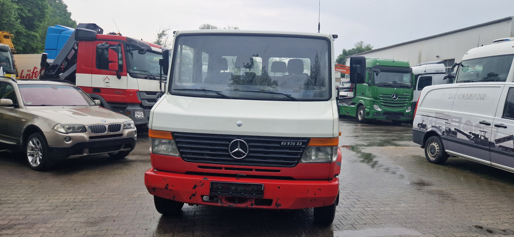 Dostavno vozilo s ravnom platformom, Dostavno vozilo s dvostrukom kabinom Mercedes-Benz 615D Doka Pritsche, Zustand gut: slika Dostavno vozilo s ravnom platformom, Dostavno vozilo s dvostrukom kabinom Mercedes-Benz 615D Doka Pritsche, Zustand gut