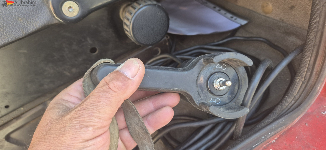 Kamion za vuču Mercedes-Benz 914: slika Kamion za vuču Mercedes-Benz 914