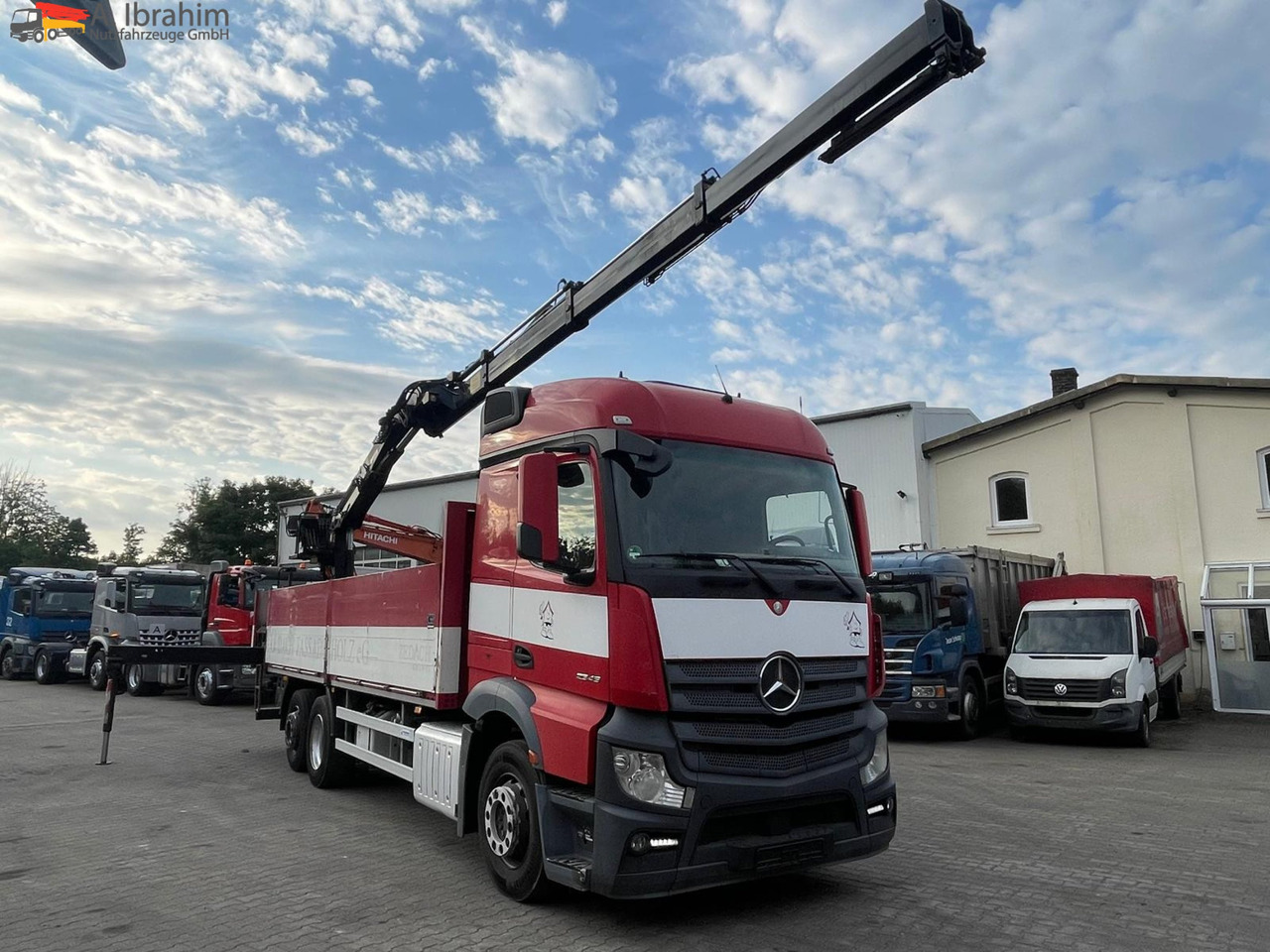 Mercedes-Benz Actros 2545 6x2 Pritsche Kran HIAB 166 - Kamion s otvorenim sandukom, Kamion s kranom: slika Mercedes-Benz Actros 2545 6x2 Pritsche Kran HIAB 166 - Kamion s otvorenim sandukom, Kamion s kranom Mercedes-Benz Actros 2545 6x2 Pritsche Kran HIAB 166 - Kamion s otvorenim sandukom, Kamion s kranom: slika Mercedes-Benz Actros 2545 6x2 Pritsche Kran HIAB 166 - Kamion s otvorenim sandukom, Kamion s kranom