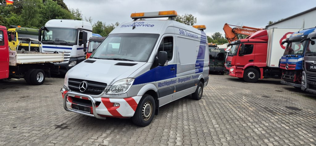 Mercedes-Benz DB 313 Sprinter Werstatt, Service, einsatzbereit ATM mit ca. 160 tkm - Mali kombi: slika Mercedes-Benz DB 313 Sprinter Werstatt, Service, einsatzbereit ATM mit ca. 160 tkm - Mali kombi Mercedes-Benz DB 313 Sprinter Werstatt, Service, einsatzbereit ATM mit ca. 160 tkm - Mali kombi: slika Mercedes-Benz DB 313 Sprinter Werstatt, Service, einsatzbereit ATM mit ca. 160 tkm - Mali kombi