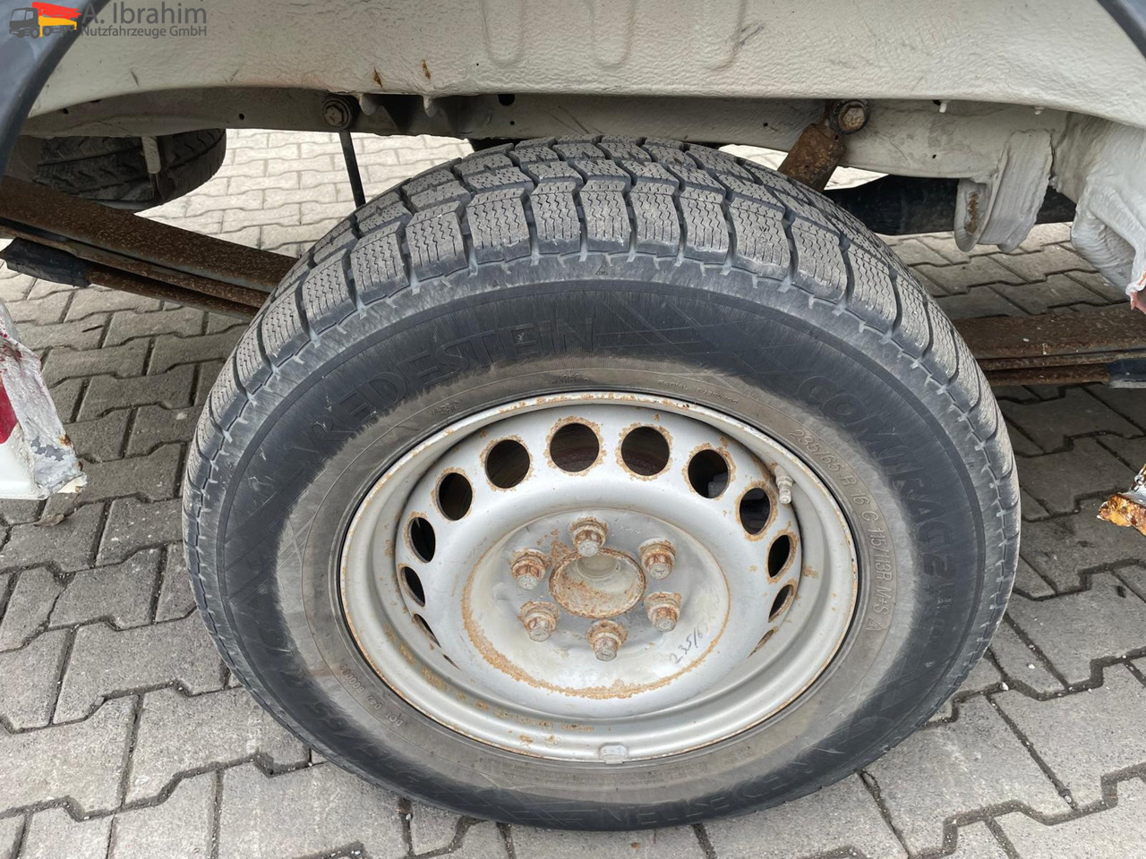 Mercedes-Benz Sprinter DB 319 CDI Geschlossen Kasten | 15 m³ | V6 | 4.5 m Radstand - Furgon: slika Mercedes-Benz Sprinter DB 319 CDI Geschlossen Kasten | 15 m³ | V6 | 4.5 m Radstand - Furgon Mercedes-Benz Sprinter DB 319 CDI Geschlossen Kasten | 15 m³ | V6 | 4.5 m Radstand - Furgon: slika Mercedes-Benz Sprinter DB 319 CDI Geschlossen Kasten | 15 m³ | V6 | 4.5 m Radstand - Furgon