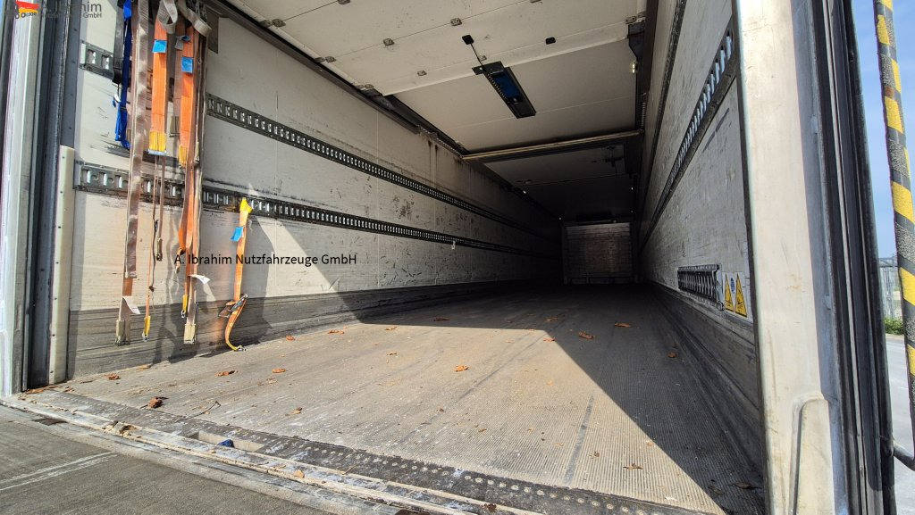 Schmitz SKO24 Frigoblock, LBW, Zustand sehr sauber Lenkachse, Liftachse - Poluprikolica hladnjača: slika Schmitz SKO24 Frigoblock, LBW, Zustand sehr sauber Lenkachse, Liftachse - Poluprikolica hladnjača Schmitz SKO24 Frigoblock, LBW, Zustand sehr sauber Lenkachse, Liftachse - Poluprikolica hladnjača: slika Schmitz SKO24 Frigoblock, LBW, Zustand sehr sauber Lenkachse, Liftachse - Poluprikolica hladnjača