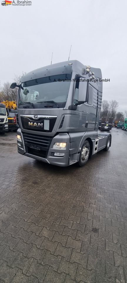 MAN 18.500 TGX Retarder, 2x Tank, Motorschaden !! - Tegljač: slika MAN 18.500 TGX Retarder, 2x Tank, Motorschaden !! - Tegljač MAN 18.500 TGX Retarder, 2x Tank, Motorschaden !! - Tegljač: slika MAN 18.500 TGX Retarder, 2x Tank, Motorschaden !! - Tegljač