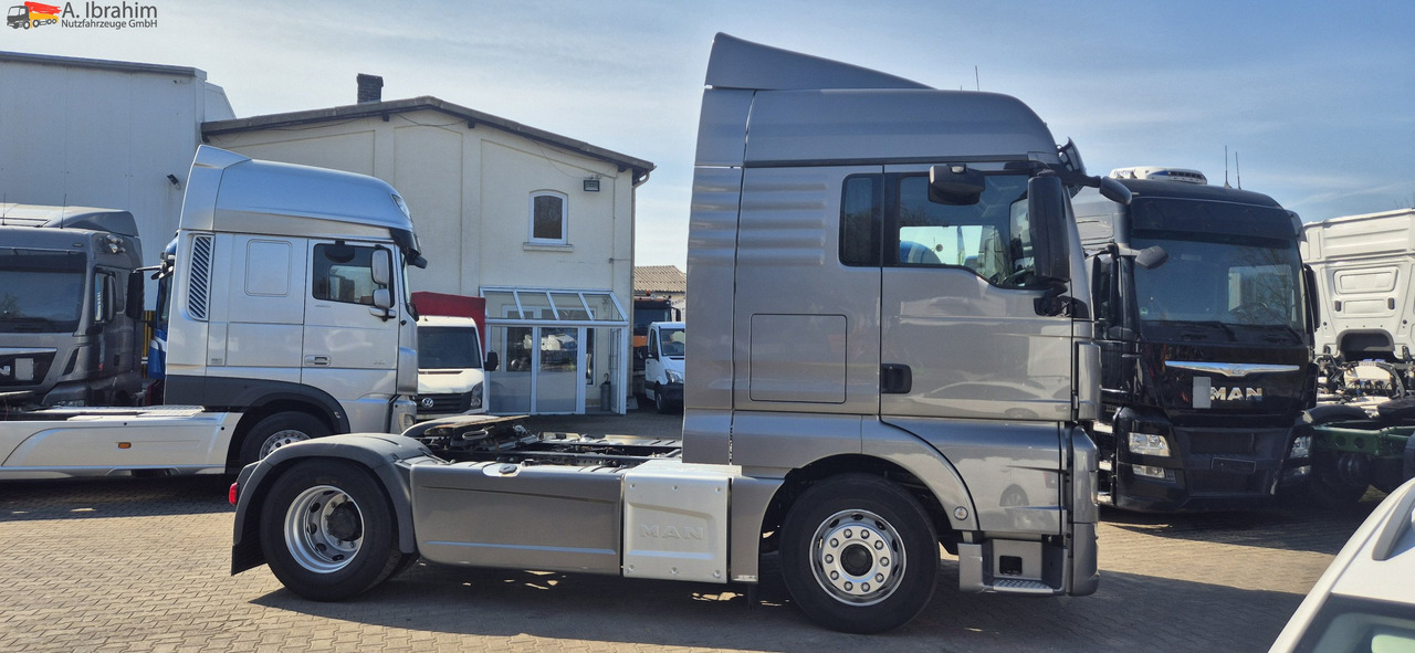 MAN 18.500 TGX, Retarder Klima einsatzbereit - Tegljač: slika MAN 18.500 TGX, Retarder Klima einsatzbereit - Tegljač MAN 18.500 TGX, Retarder Klima einsatzbereit - Tegljač: slika MAN 18.500 TGX, Retarder Klima einsatzbereit - Tegljač