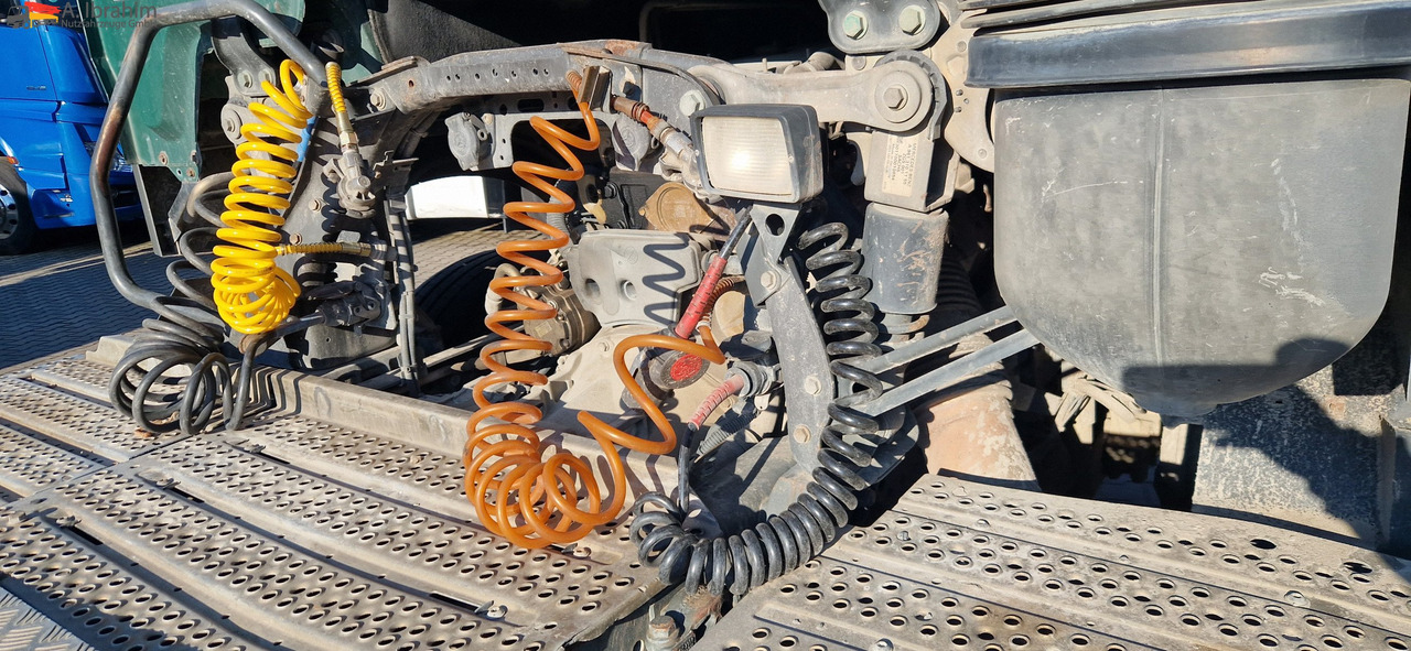 Mercedes-Benz 1840 Actros, 3x vorhanden, identisch - Tegljač: slika Mercedes-Benz 1840 Actros, 3x vorhanden, identisch - Tegljač Mercedes-Benz 1840 Actros, 3x vorhanden, identisch - Tegljač: slika Mercedes-Benz 1840 Actros, 3x vorhanden, identisch - Tegljač