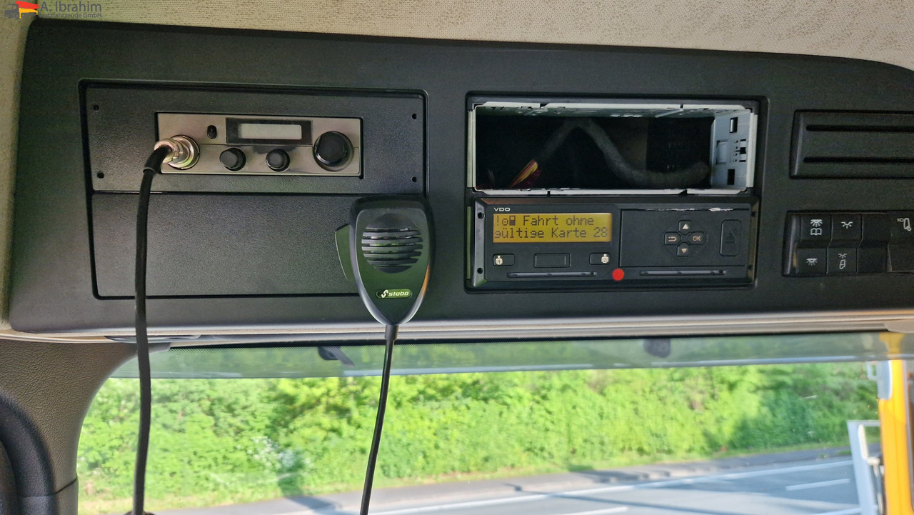 Mercedes-Benz 1840 Actros, 3x vorhanden, identisch - Tegljač: slika Mercedes-Benz 1840 Actros, 3x vorhanden, identisch - Tegljač Mercedes-Benz 1840 Actros, 3x vorhanden, identisch - Tegljač: slika Mercedes-Benz 1840 Actros, 3x vorhanden, identisch - Tegljač