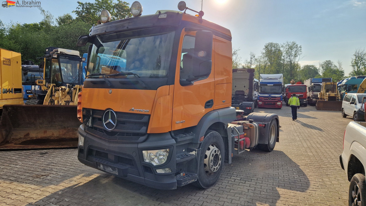 Mercedes-Benz 1840 Actros, 3x vorhanden, identisch - Tegljač: slika Mercedes-Benz 1840 Actros, 3x vorhanden, identisch - Tegljač Mercedes-Benz 1840 Actros, 3x vorhanden, identisch - Tegljač: slika Mercedes-Benz 1840 Actros, 3x vorhanden, identisch - Tegljač