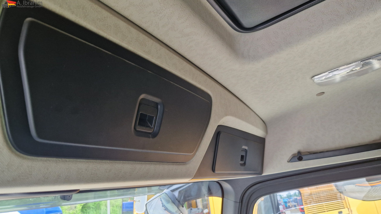 Mercedes-Benz 1840 Actros, 3x vorhanden, identisch deutsche Fahrzeuge einsatzbereit - Tegljač: slika Mercedes-Benz 1840 Actros, 3x vorhanden, identisch deutsche Fahrzeuge einsatzbereit - Tegljač Mercedes-Benz 1840 Actros, 3x vorhanden, identisch deutsche Fahrzeuge einsatzbereit - Tegljač: slika Mercedes-Benz 1840 Actros, 3x vorhanden, identisch deutsche Fahrzeuge einsatzbereit - Tegljač