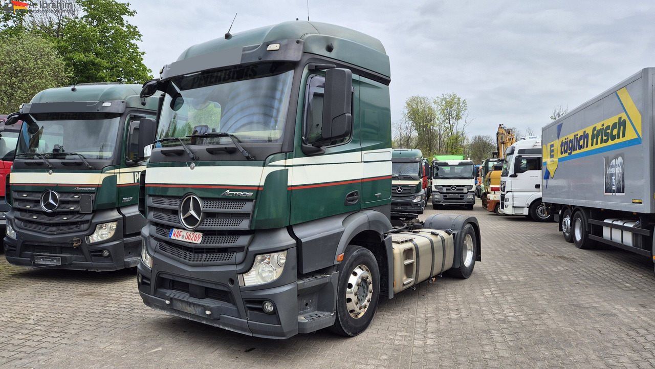 Mercedes-Benz 1840 mehrfach vorhanden - Tegljač: slika Mercedes-Benz 1840 mehrfach vorhanden - Tegljač Mercedes-Benz 1840 mehrfach vorhanden - Tegljač: slika Mercedes-Benz 1840 mehrfach vorhanden - Tegljač