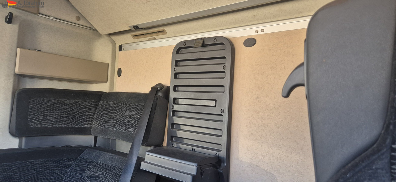 Mercedes-Benz 1843 LS 4x2 mehrfach vorhanden - Tegljač: slika Mercedes-Benz 1843 LS 4x2 mehrfach vorhanden - Tegljač Mercedes-Benz 1843 LS 4x2 mehrfach vorhanden - Tegljač: slika Mercedes-Benz 1843 LS 4x2 mehrfach vorhanden - Tegljač