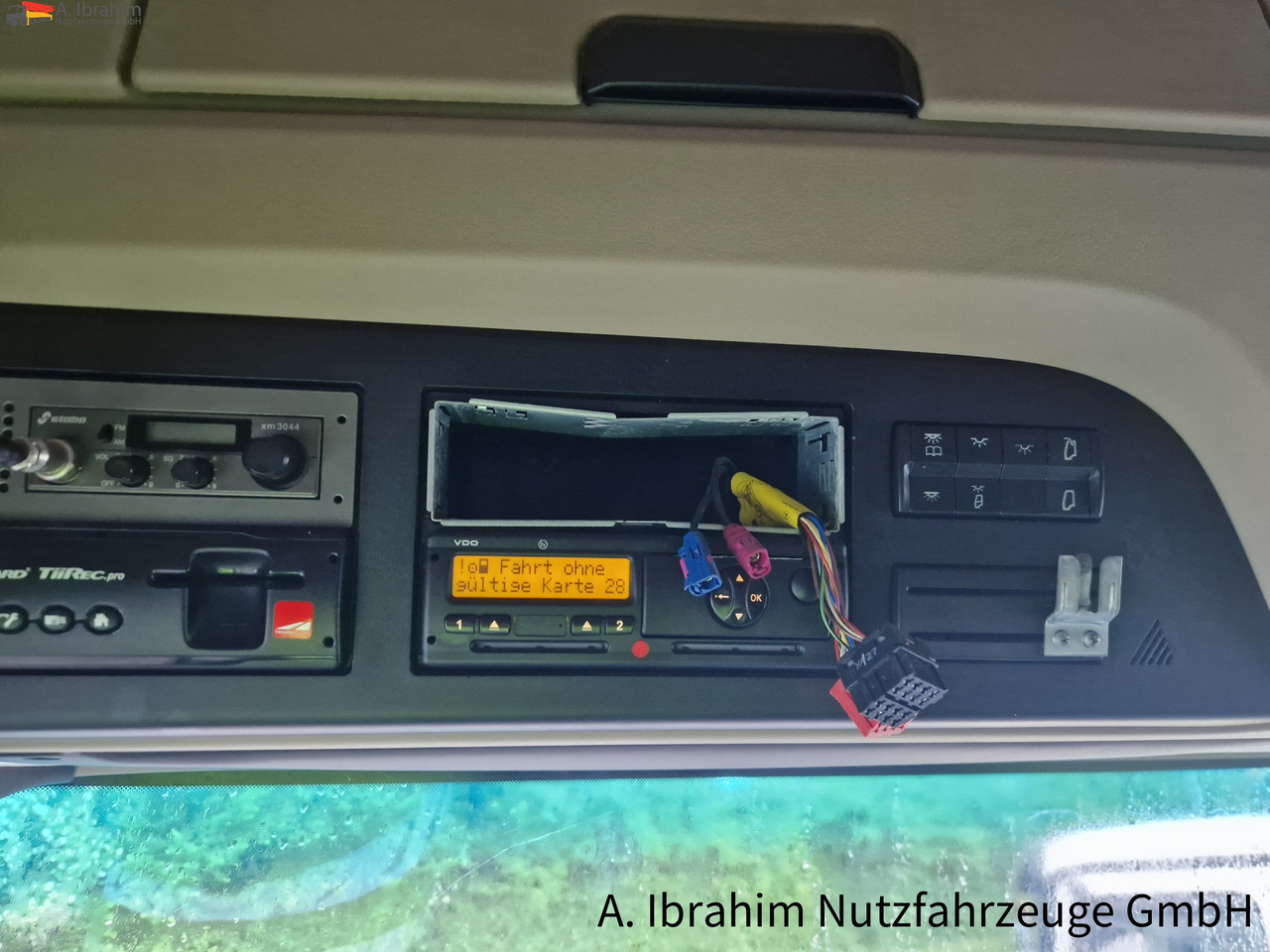 Mercedes-Benz DB 1842, Kipphydraulik deutsches Fahrzeug Retarder, Standklima - Tegljač: slika Mercedes-Benz DB 1842, Kipphydraulik deutsches Fahrzeug Retarder, Standklima - Tegljač Mercedes-Benz DB 1842, Kipphydraulik deutsches Fahrzeug Retarder, Standklima - Tegljač: slika Mercedes-Benz DB 1842, Kipphydraulik deutsches Fahrzeug Retarder, Standklima - Tegljač