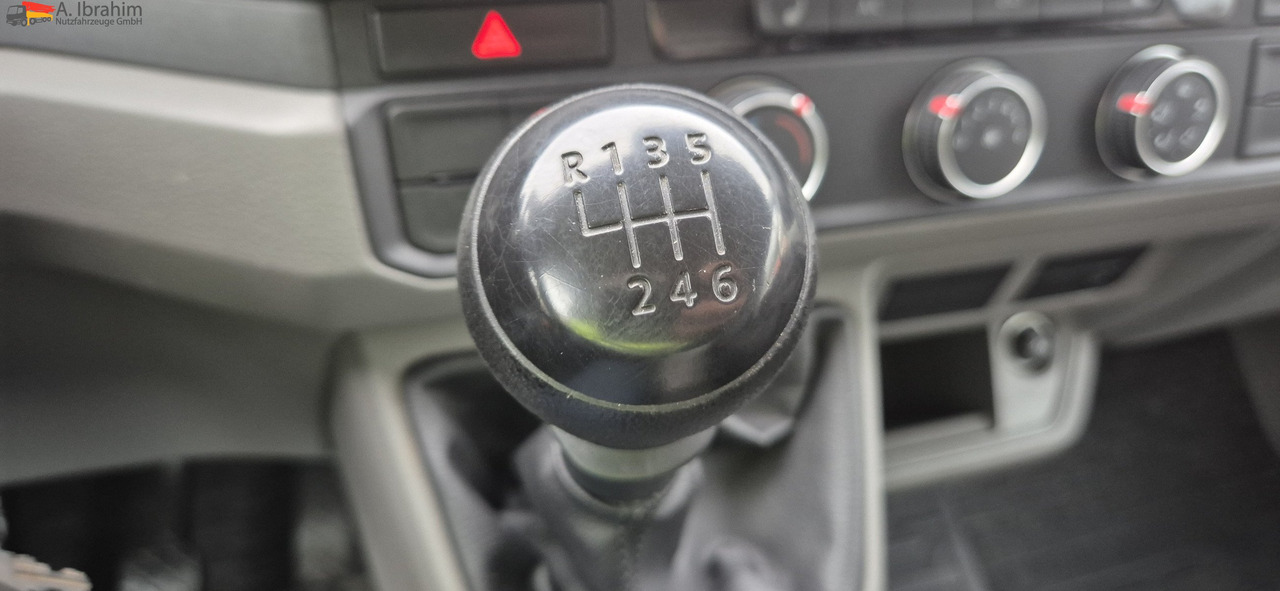 VW Crafter  LBW, Vollausstattung - Dostavno vozilo sa zatvorenim sandukom: slika VW Crafter  LBW, Vollausstattung - Dostavno vozilo sa zatvorenim sandukom VW Crafter  LBW, Vollausstattung - Dostavno vozilo sa zatvorenim sandukom: slika VW Crafter  LBW, Vollausstattung - Dostavno vozilo sa zatvorenim sandukom