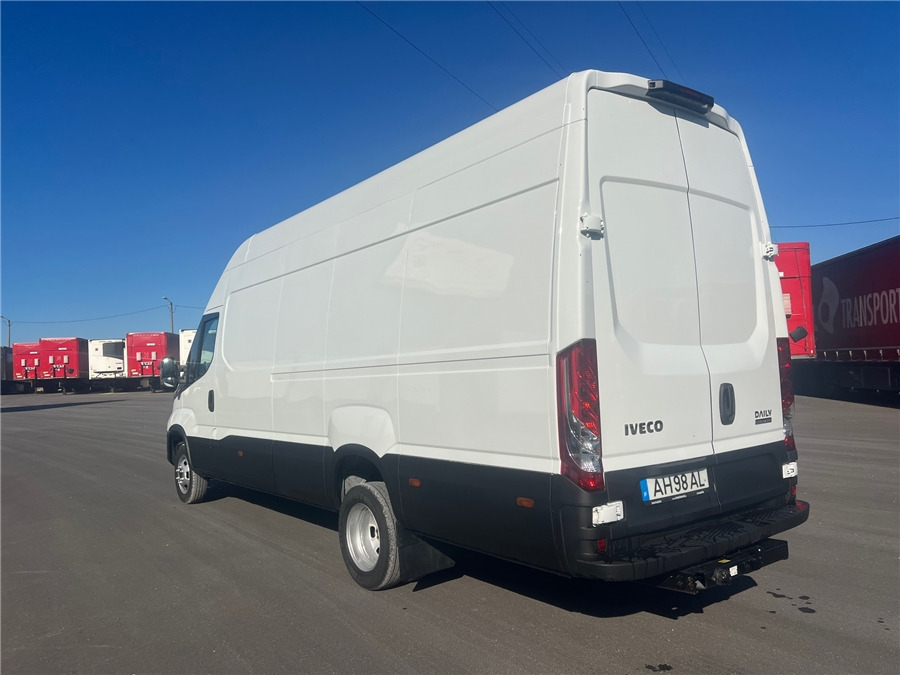 Iveco 35C16 - Furgon: slika Iveco 35C16 - Furgon Iveco 35C16 - Furgon: slika Iveco 35C16 - Furgon