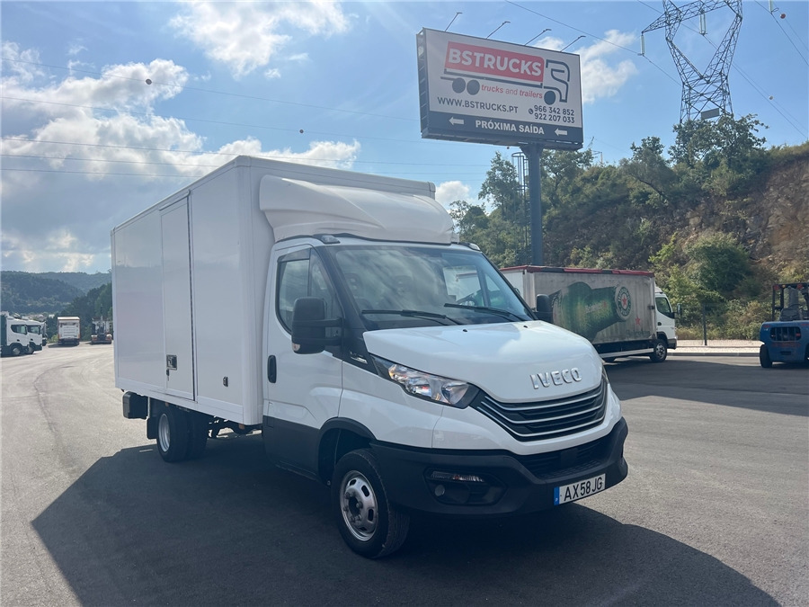 Iveco 35C16HA8 - Dostavno vozilo sa zatvorenim sandukom: slika Iveco 35C16HA8 - Dostavno vozilo sa zatvorenim sandukom Iveco 35C16HA8 - Dostavno vozilo sa zatvorenim sandukom: slika Iveco 35C16HA8 - Dostavno vozilo sa zatvorenim sandukom