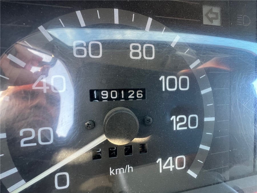 Dostavno vozilo s ravnom platformom Mitsubishi: slika Dostavno vozilo s ravnom platformom Mitsubishi Dostavno vozilo s ravnom platformom Mitsubishi: slika Dostavno vozilo s ravnom platformom Mitsubishi