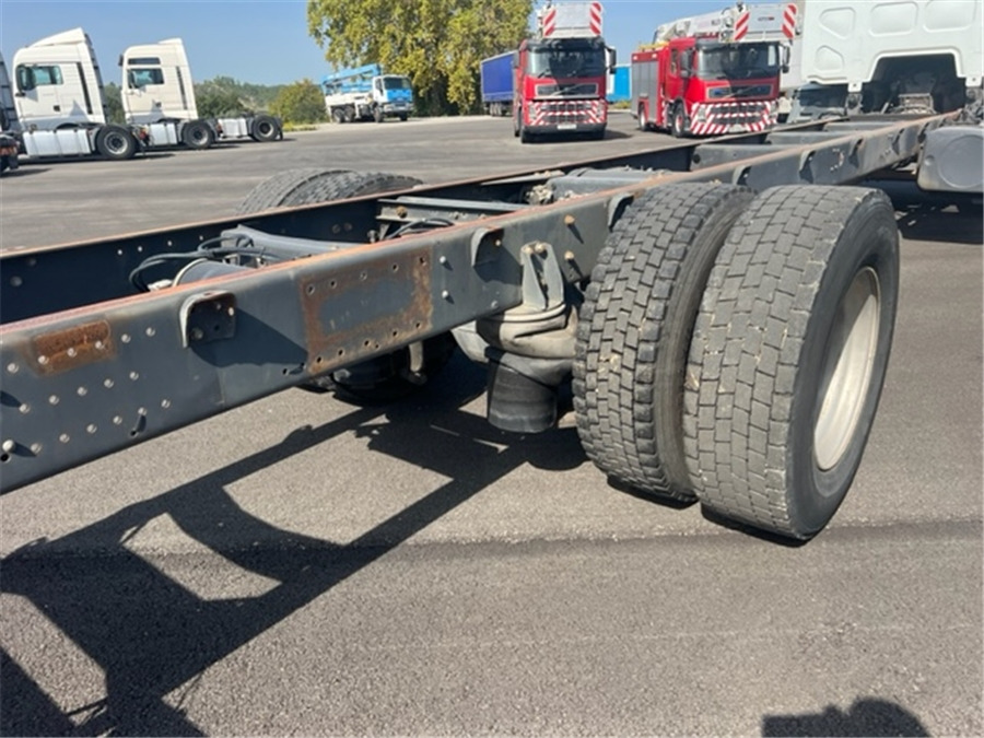 Renault HM 270.18 - Kamion-šasija: slika Renault HM 270.18 - Kamion-šasija Renault HM 270.18 - Kamion-šasija: slika Renault HM 270.18 - Kamion-šasija