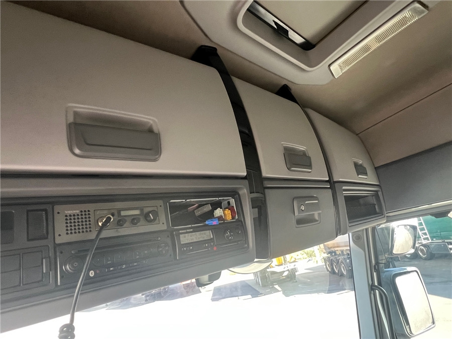 Zakup Renault T430 Renault T430: slika Zakup Renault T430 Renault T430