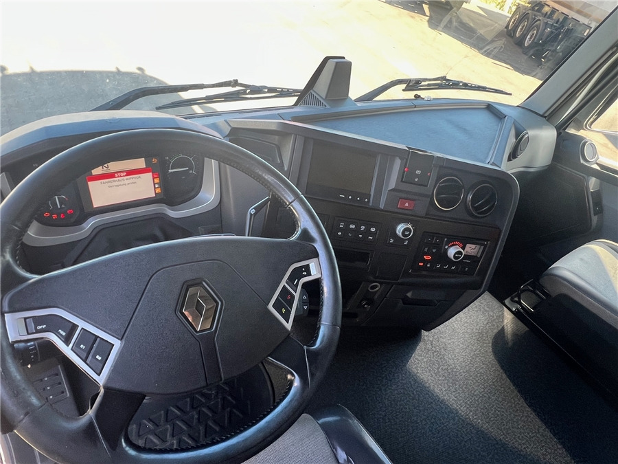 Zakup Renault T430 Renault T430: slika Zakup Renault T430 Renault T430