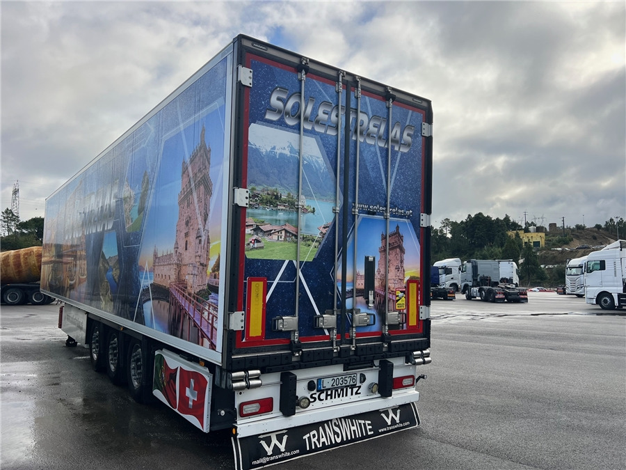 SCHMITZ CARGOBULL SCB-S3B - Poluprikolica hladnjača: slika SCHMITZ CARGOBULL SCB-S3B - Poluprikolica hladnjača SCHMITZ CARGOBULL SCB-S3B - Poluprikolica hladnjača: slika SCHMITZ CARGOBULL SCB-S3B - Poluprikolica hladnjača