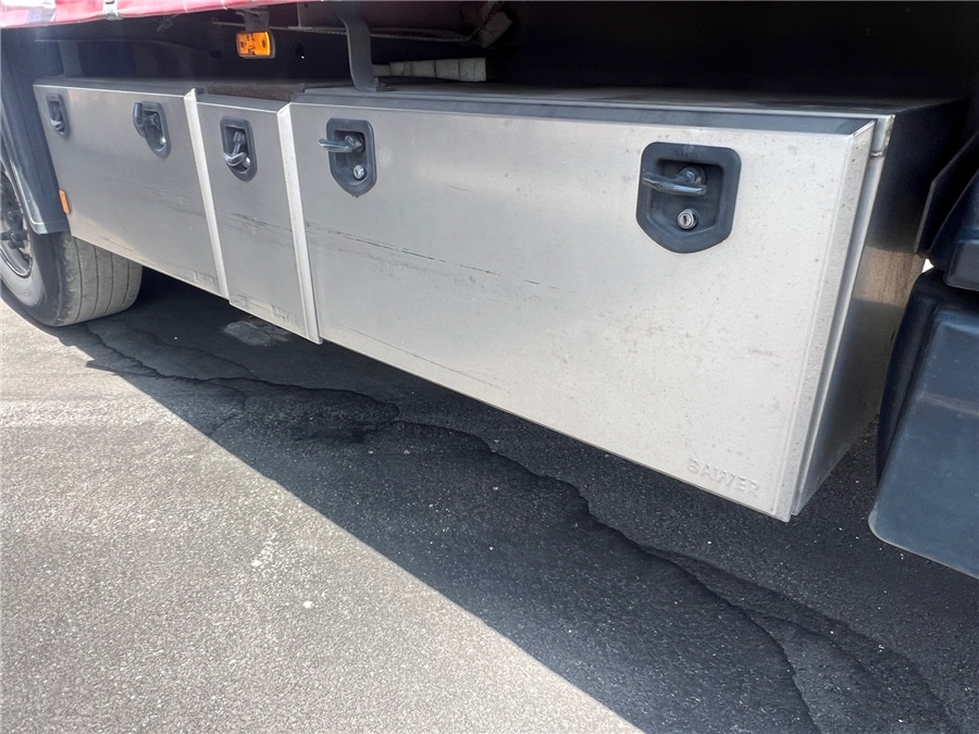 Poluprikolica s ceradom SCHMITZ CARGOBULL SCB-S3T TETO ELEVAR: slika Poluprikolica s ceradom SCHMITZ CARGOBULL SCB-S3T TETO ELEVAR
