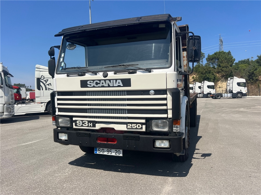 Scania 93h - Kamion s otvorenim sandukom: slika Scania 93h - Kamion s otvorenim sandukom Scania 93h - Kamion s otvorenim sandukom: slika Scania 93h - Kamion s otvorenim sandukom