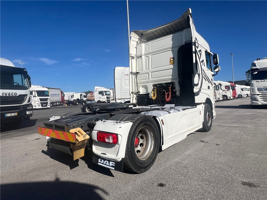 DAF XF 105 460 - Tegljač: slika DAF XF 105 460 - Tegljač DAF XF 105 460 - Tegljač: slika DAF XF 105 460 - Tegljač