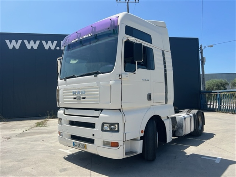 MAN TGA18.460 - Tegljač: slika MAN TGA18.460 - Tegljač MAN TGA18.460 - Tegljač: slika MAN TGA18.460 - Tegljač