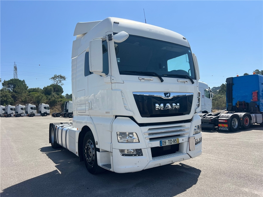 MAN TGX 18.460 - Tegljač: slika MAN TGX 18.460 - Tegljač MAN TGX 18.460 - Tegljač: slika MAN TGX 18.460 - Tegljač