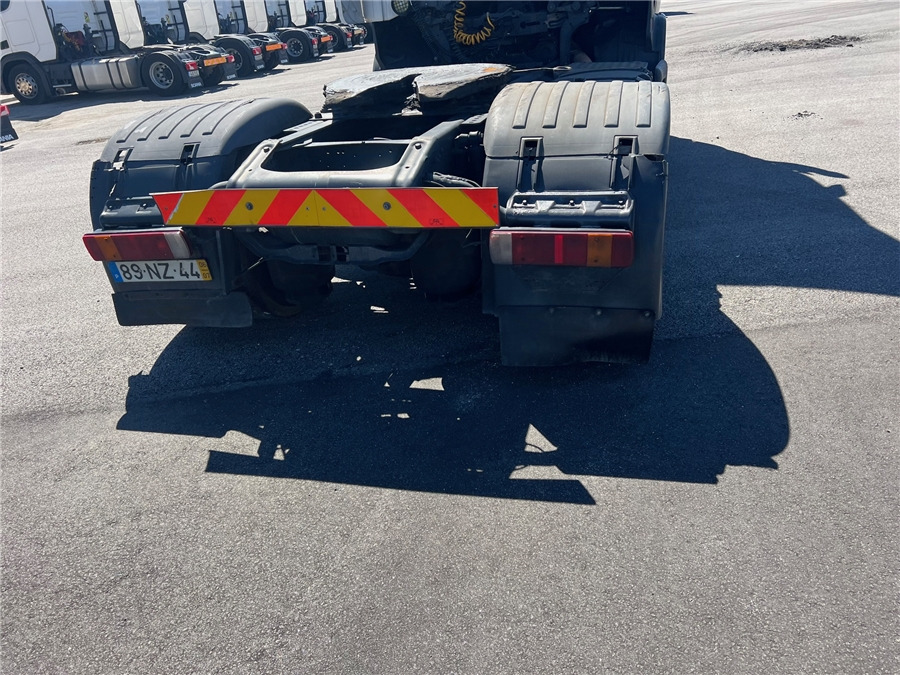 Tegljač Scania R420: slika Tegljač Scania R420