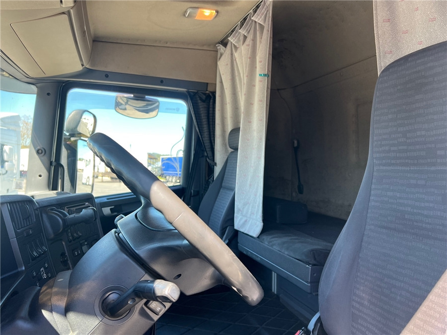Tegljač Scania R420: slika Tegljač Scania R420