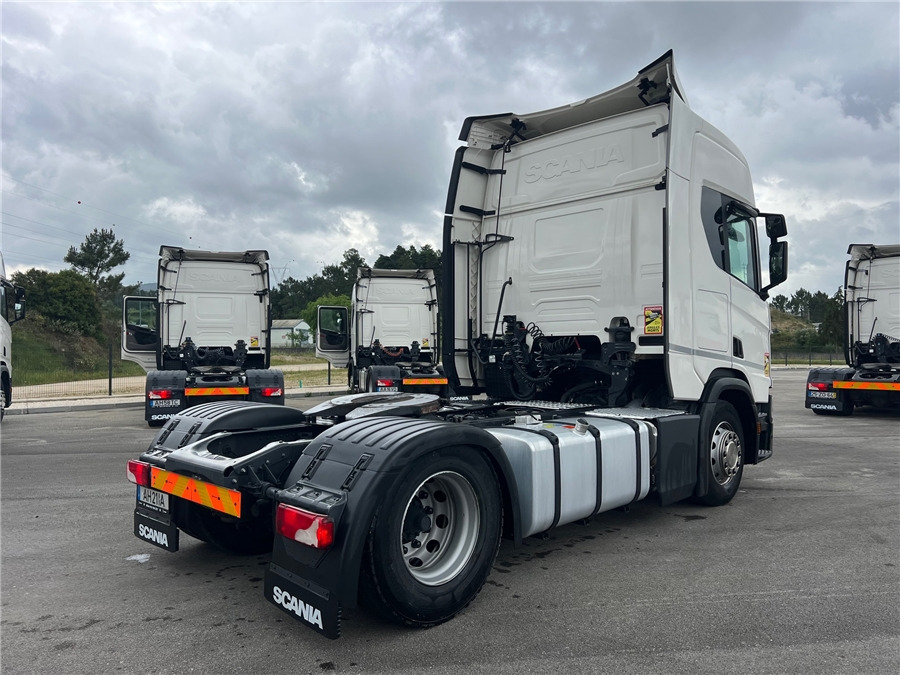 Scania R450 - Tegljač: slika Scania R450 - Tegljač Scania R450 - Tegljač: slika Scania R450 - Tegljač