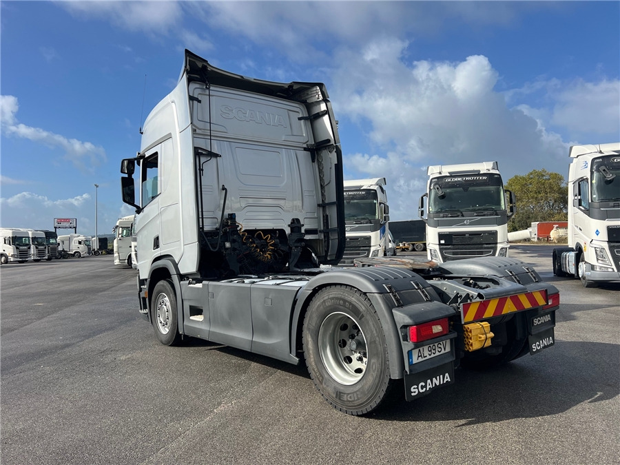 Scania R450 - Tegljač: slika Scania R450 - Tegljač Scania R450 - Tegljač: slika Scania R450 - Tegljač