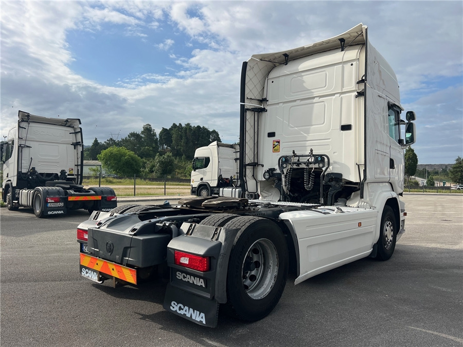 Scania R450 - Tegljač: slika Scania R450 - Tegljač Scania R450 - Tegljač: slika Scania R450 - Tegljač