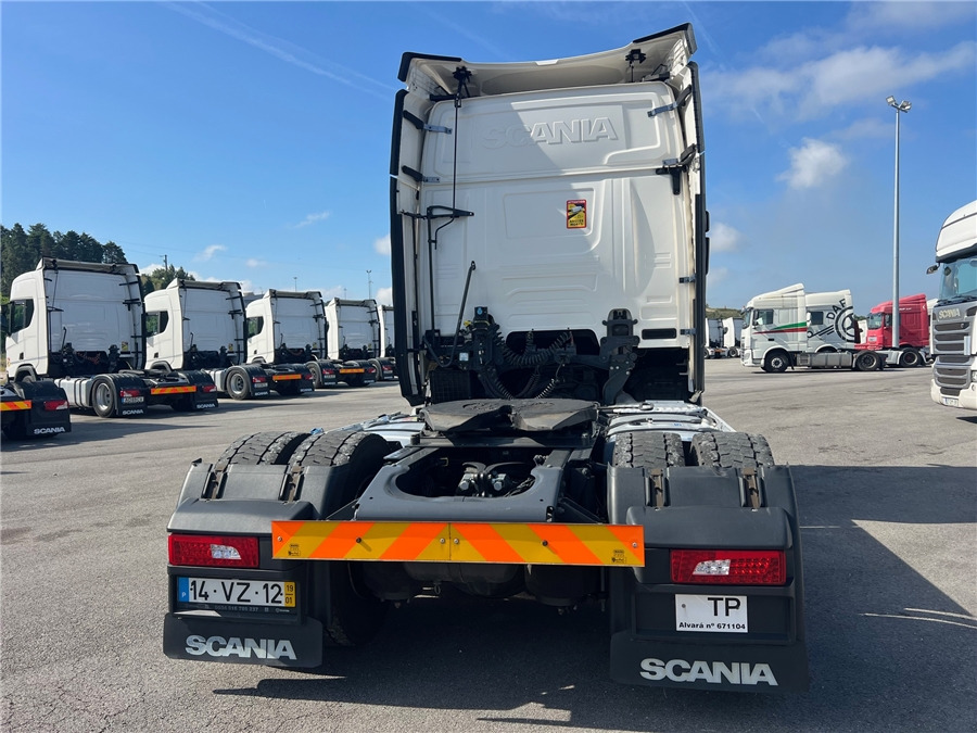 Scania R450 / RETARDER - Tegljač: slika Scania R450 / RETARDER - Tegljač Scania R450 / RETARDER - Tegljač: slika Scania R450 / RETARDER - Tegljač