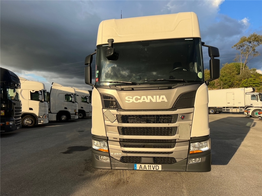 Scania R450 / RETARDER - Tegljač: slika Scania R450 / RETARDER - Tegljač Scania R450 / RETARDER - Tegljač: slika Scania R450 / RETARDER - Tegljač