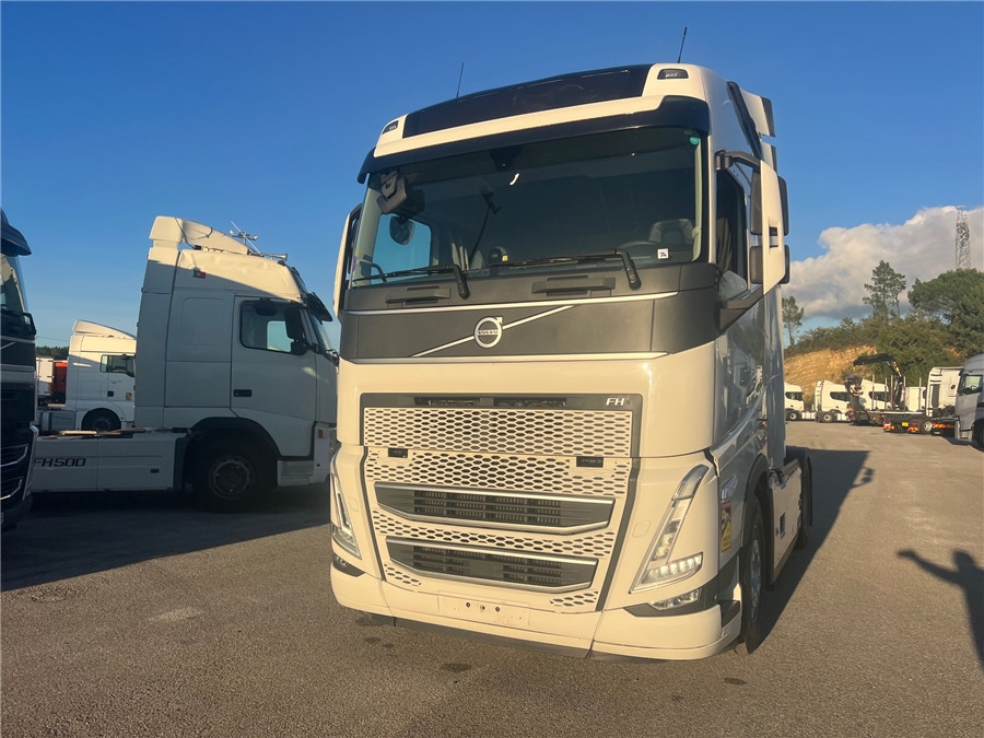 Volvo FH 460 / AIRPARKOOL - Tegljač: slika Volvo FH 460 / AIRPARKOOL - Tegljač Volvo FH 460 / AIRPARKOOL - Tegljač: slika Volvo FH 460 / AIRPARKOOL - Tegljač