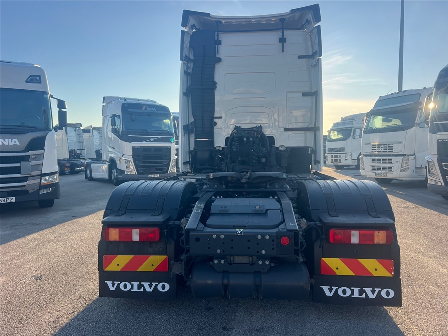 Volvo FH 460 / AIRPARKOOL - Tegljač: slika Volvo FH 460 / AIRPARKOOL - Tegljač Volvo FH 460 / AIRPARKOOL - Tegljač: slika Volvo FH 460 / AIRPARKOOL - Tegljač