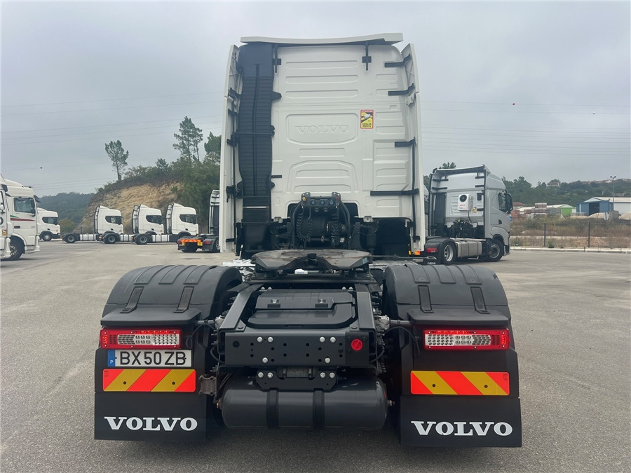 Volvo FH500 / RETARDER / BJ2021 - Tegljač: slika Volvo FH500 / RETARDER / BJ2021 - Tegljač Volvo FH500 / RETARDER / BJ2021 - Tegljač: slika Volvo FH500 / RETARDER / BJ2021 - Tegljač