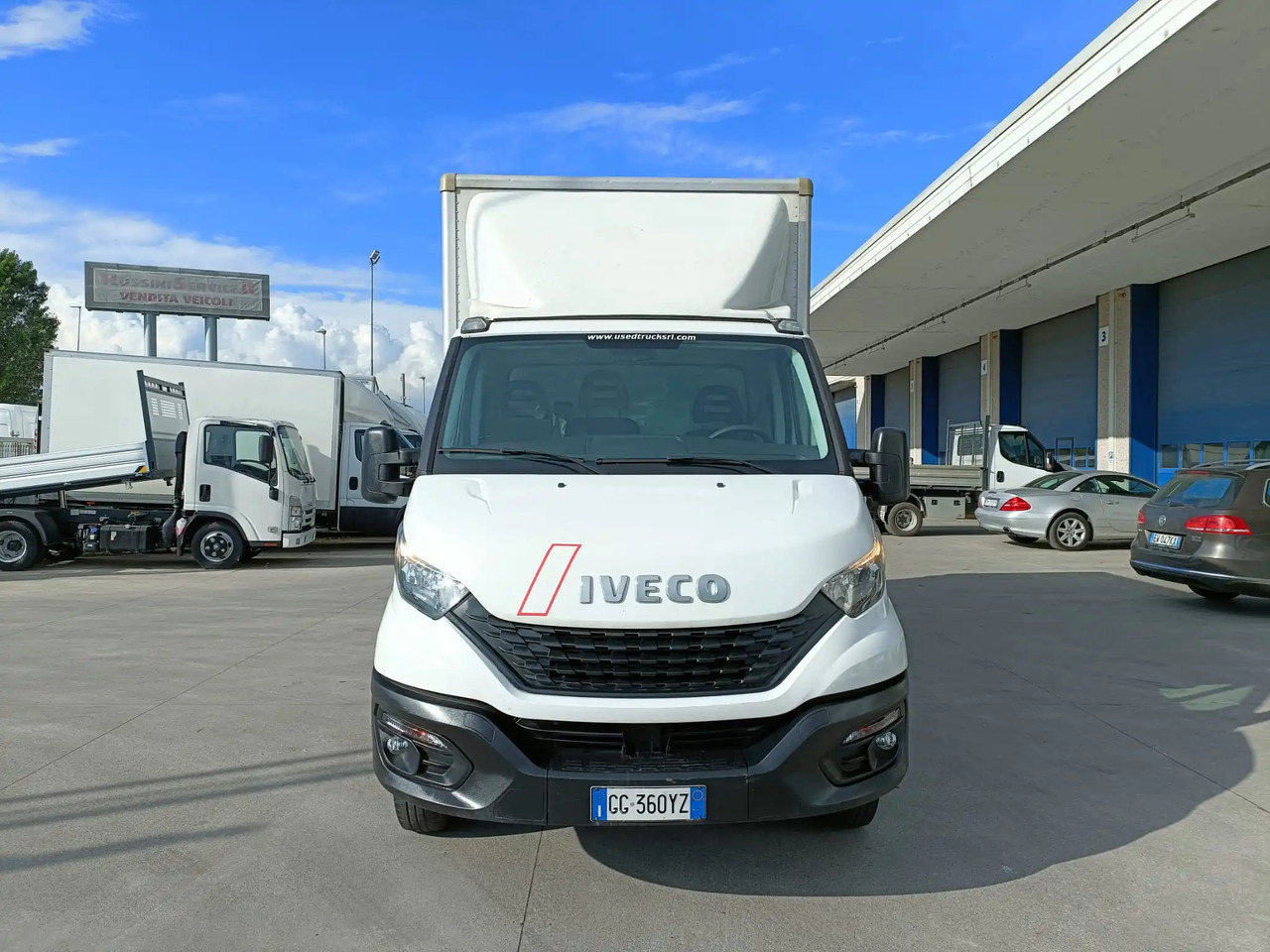 IVECO 35C14 FURGONATO BOX - Dostavno vozilo sa zatvorenim sandukom: slika IVECO 35C14 FURGONATO BOX - Dostavno vozilo sa zatvorenim sandukom IVECO 35C14 FURGONATO BOX - Dostavno vozilo sa zatvorenim sandukom: slika IVECO 35C14 FURGONATO BOX - Dostavno vozilo sa zatvorenim sandukom