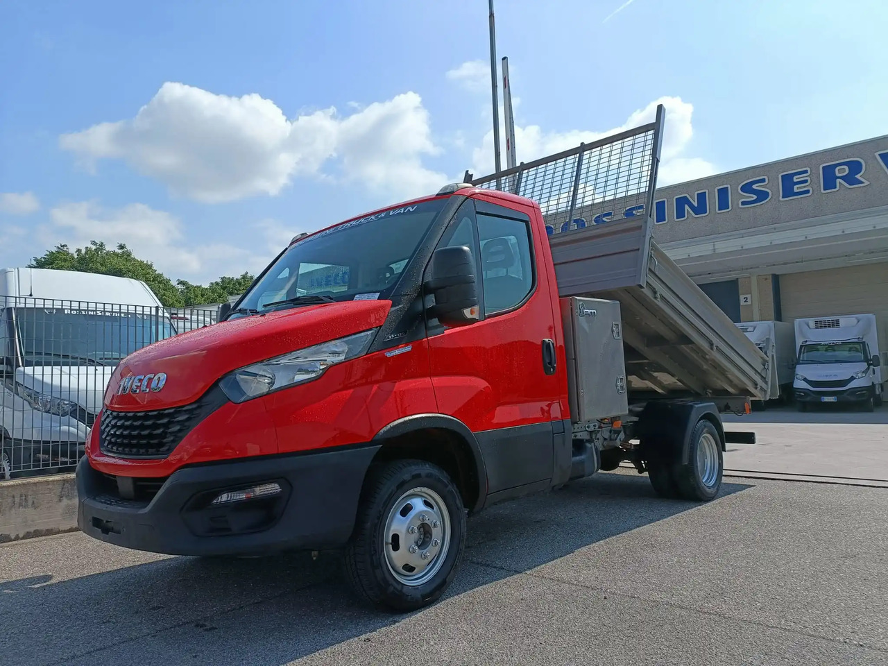 IVECO DAILY 35C12 RIBALTABILE - Mali kamion kiper: slika IVECO DAILY 35C12 RIBALTABILE - Mali kamion kiper IVECO DAILY 35C12 RIBALTABILE - Mali kamion kiper: slika IVECO DAILY 35C12 RIBALTABILE - Mali kamion kiper