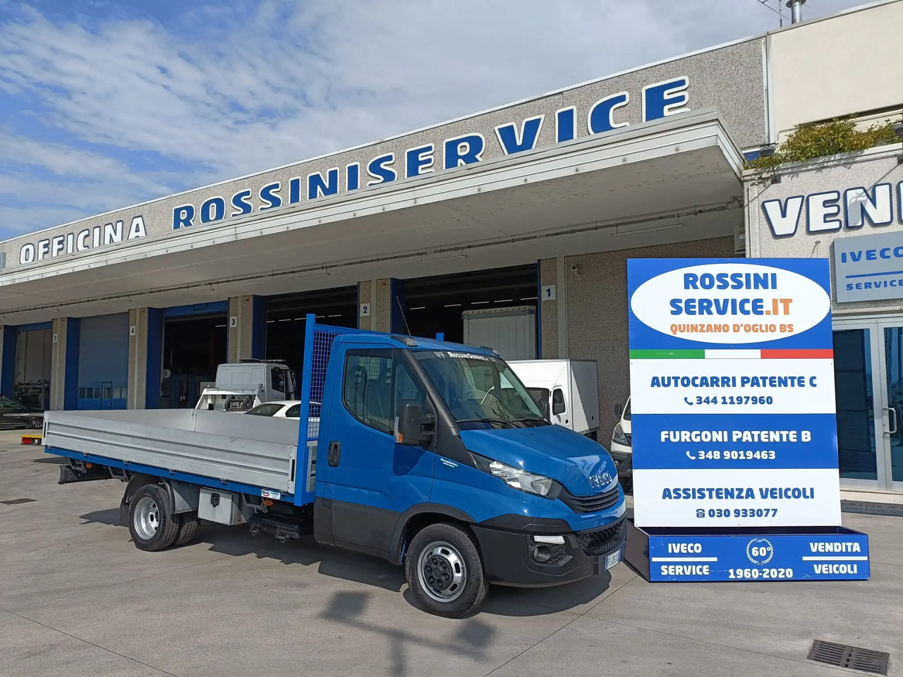 IVECO DAILY 35C15 - Dostavno vozilo s ravnom platformom: slika IVECO DAILY 35C15 - Dostavno vozilo s ravnom platformom IVECO DAILY 35C15 - Dostavno vozilo s ravnom platformom: slika IVECO DAILY 35C15 - Dostavno vozilo s ravnom platformom