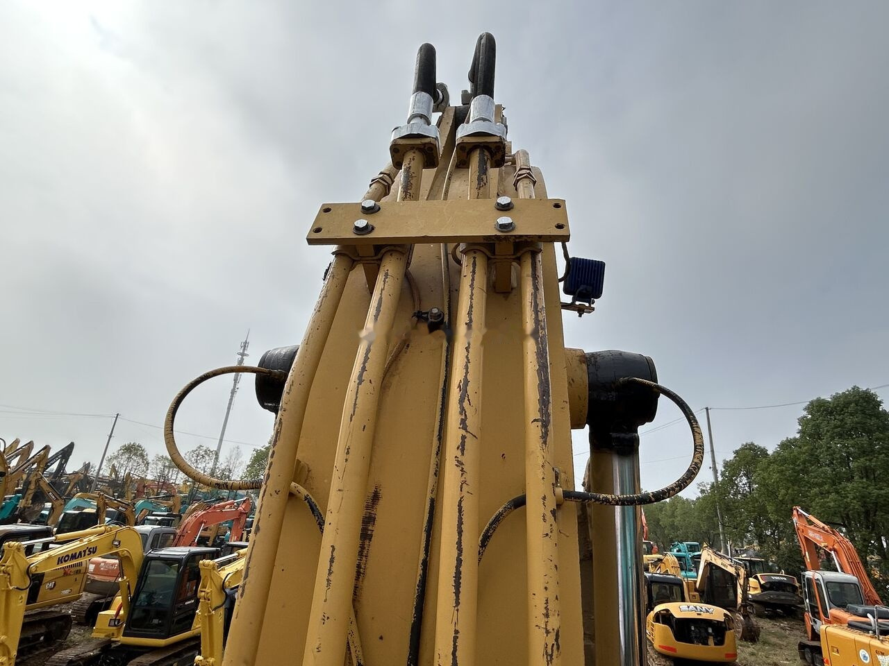 Bager gusjeničar Caterpillar 315D2 GC: slika Bager gusjeničar Caterpillar 315D2 GC