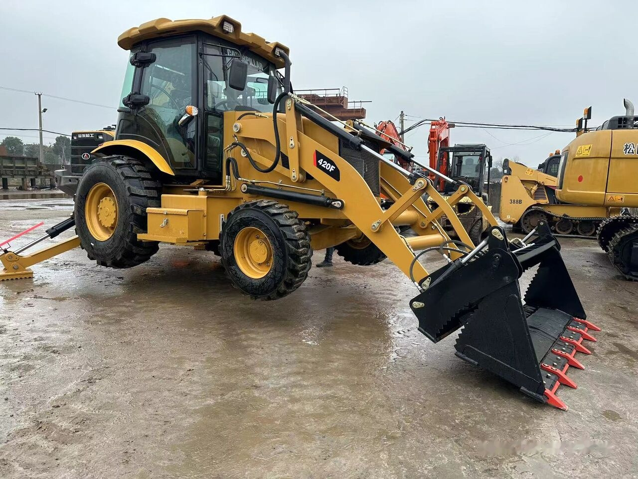 Caterpillar 420F - Rovokopač-utovarivač: slika Caterpillar 420F - Rovokopač-utovarivač Caterpillar 420F - Rovokopač-utovarivač: slika Caterpillar 420F - Rovokopač-utovarivač