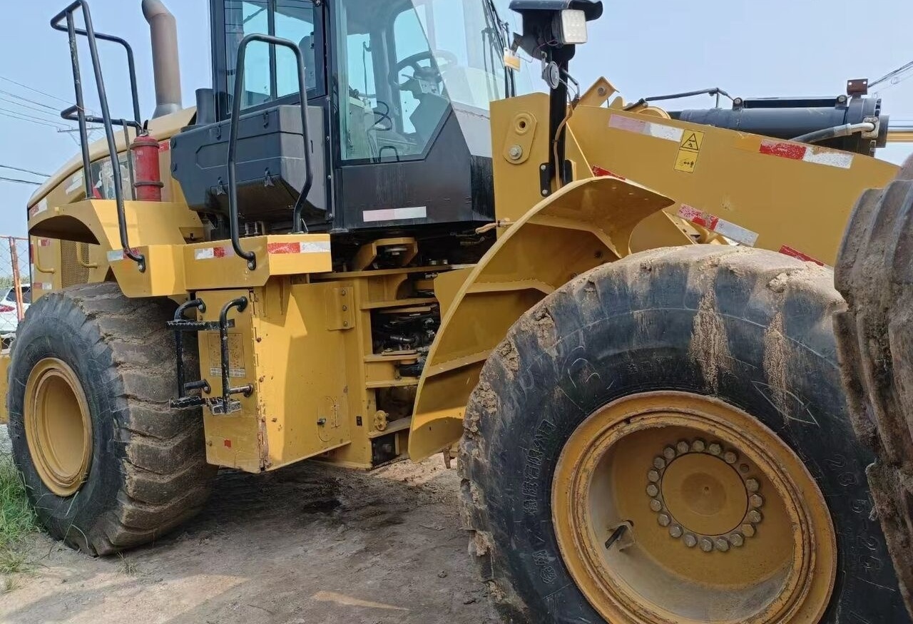 Caterpillar 950GC - Utovarivač na kotačima: slika Caterpillar 950GC - Utovarivač na kotačima Caterpillar 950GC - Utovarivač na kotačima: slika Caterpillar 950GC - Utovarivač na kotačima